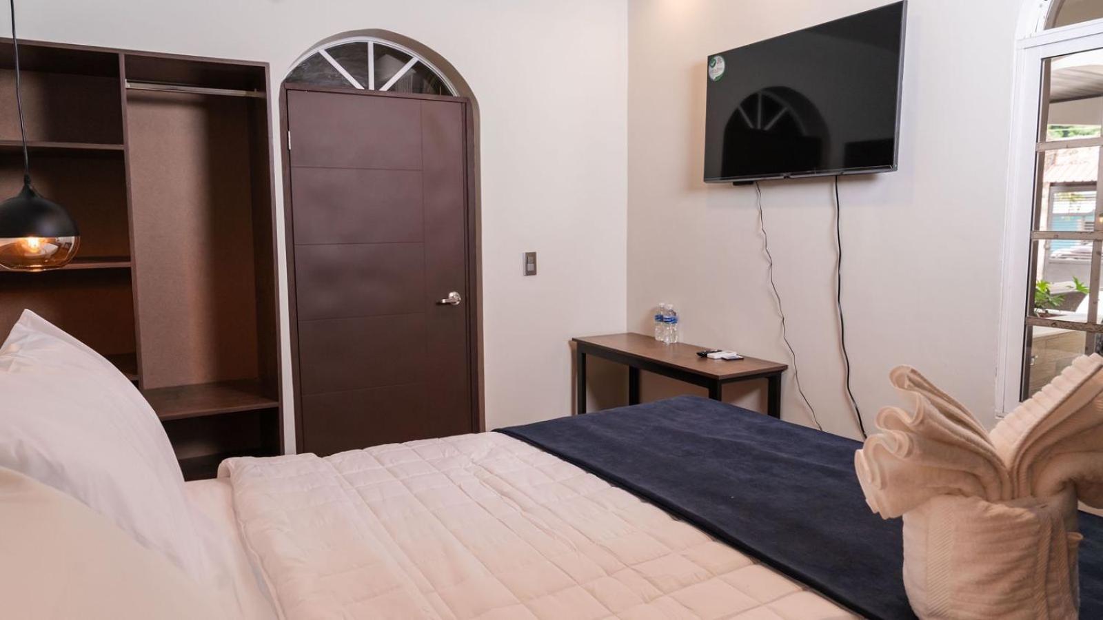 Hotel Boutique Nueva Valladolid 科马亚瓜 外观 照片